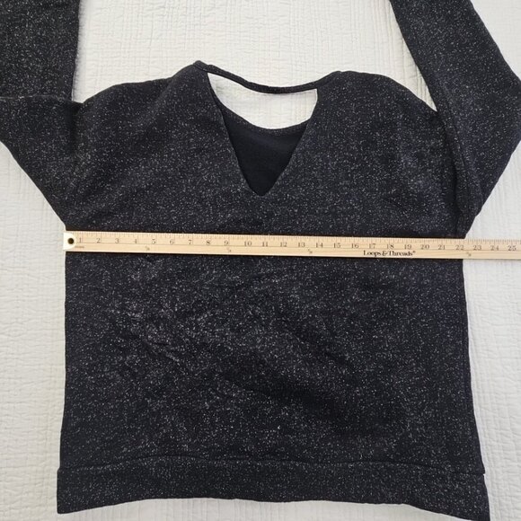 Lord & Taylor Bridged V-Neck Metallic Thread Sweater Women's L Black Silver EUC - Picture 8 of 13